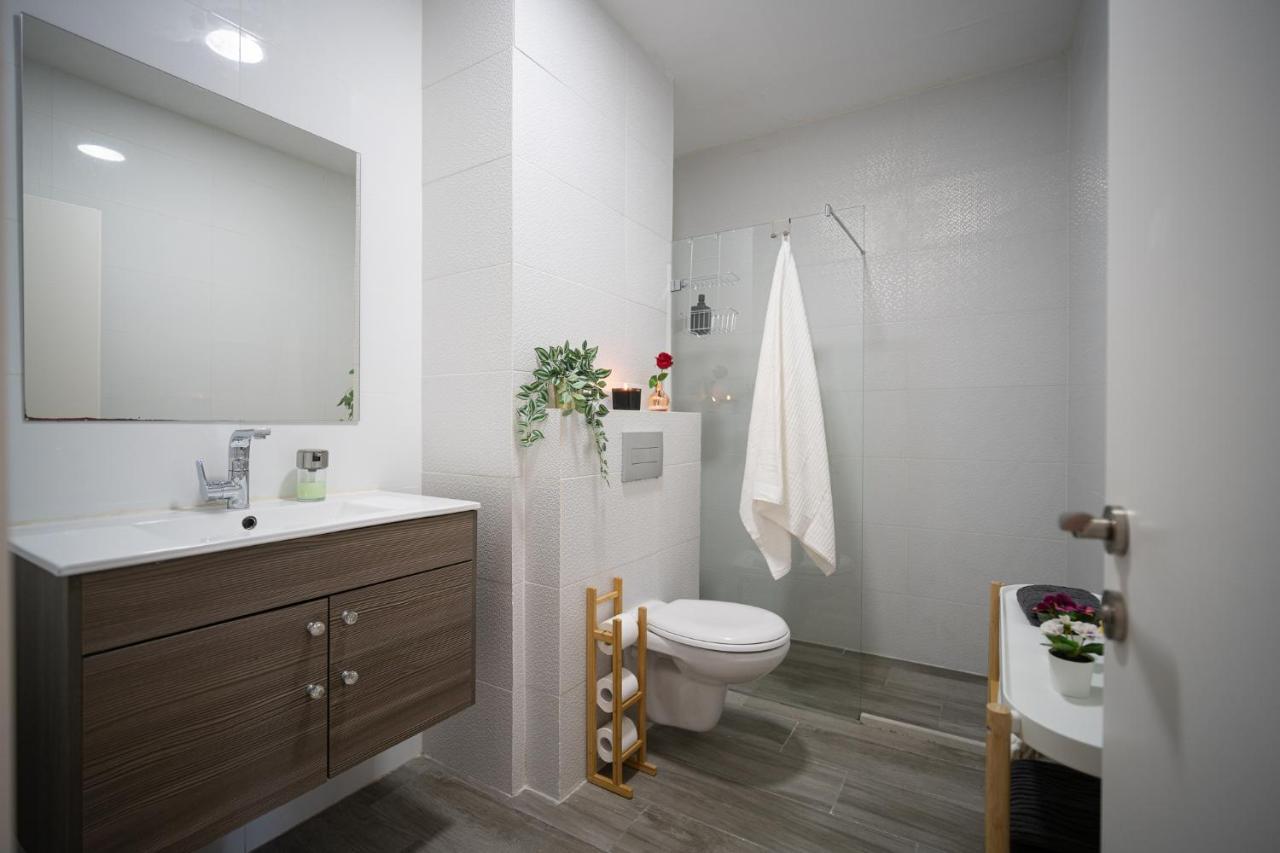 Harav Kuk Luxury Apartment By Nimi Group เยรูซาเลม ภายนอก รูปภาพ